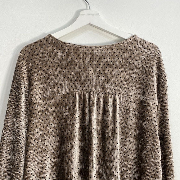 Velvet Polka Dot Top Flare Sleeves NWT 18/20W - Picture 8 of 14